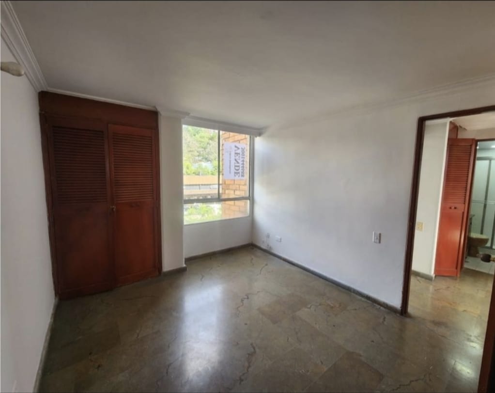 APARTAMENTO EN VENTA POBLADO TRANSVERSAL INFERIOR CP