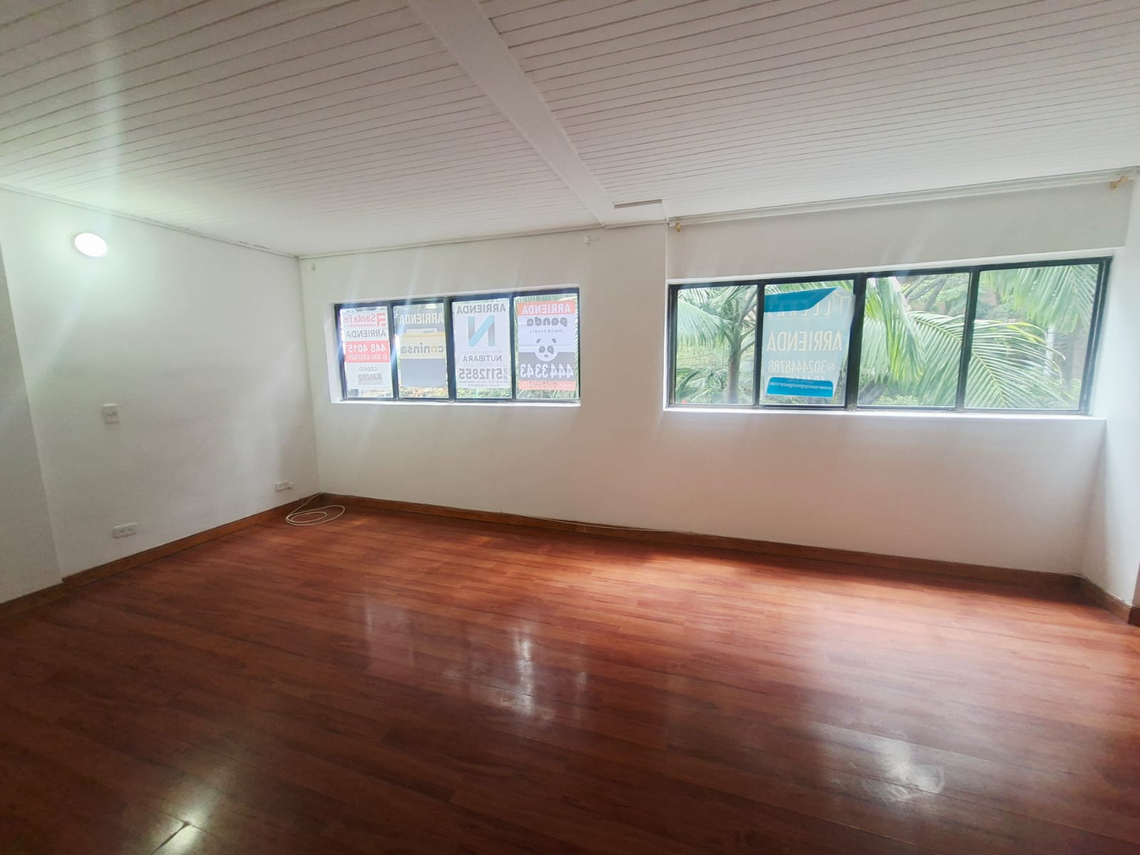 APARTAMENTO EN ARRIENDO POBLADO MUY CERCA AL MALL DEL ESTE
