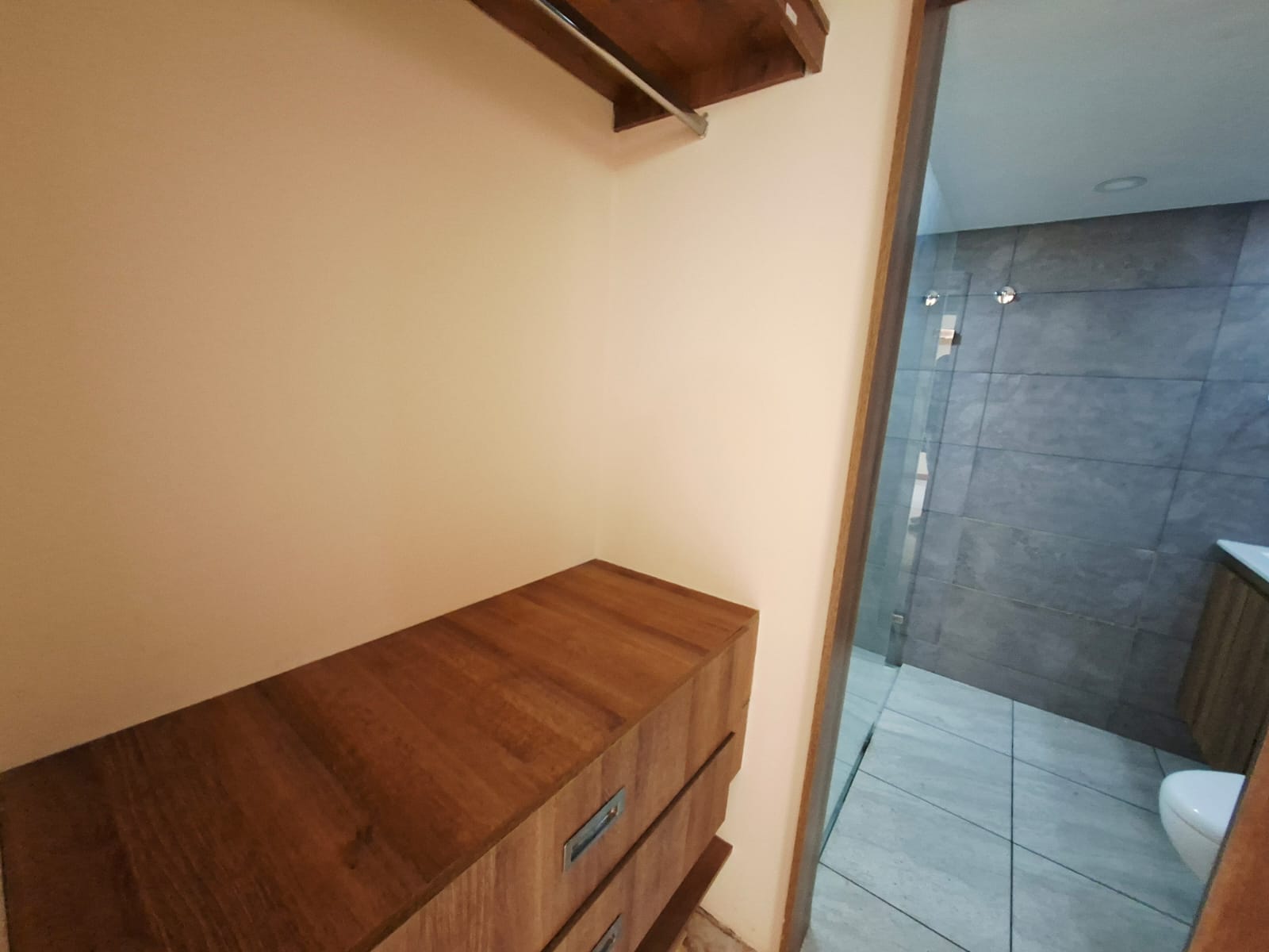 APARTAMENTO EN VENTA  CERCA AL TESORO POBLADO VT