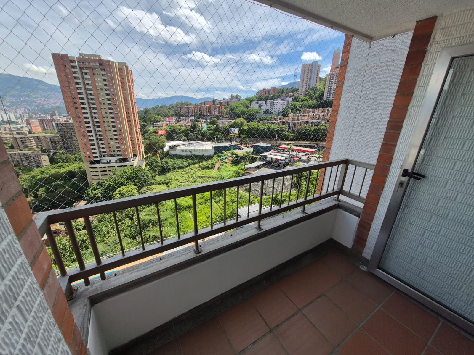 Apartamento en arriendo Poblado Loma de San Julián