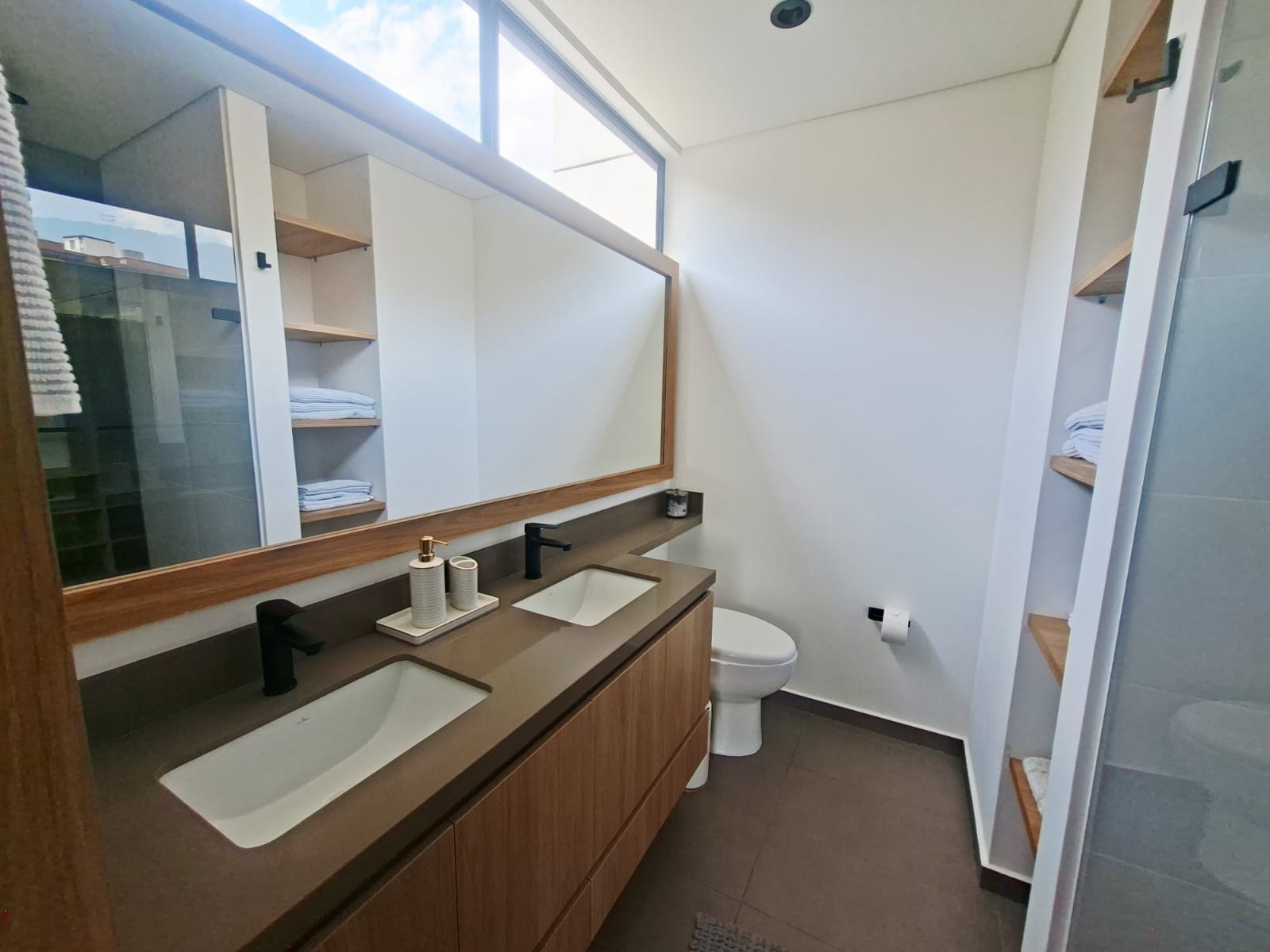 Apartamento amoblado en Envigado Loma del Esmeraldal