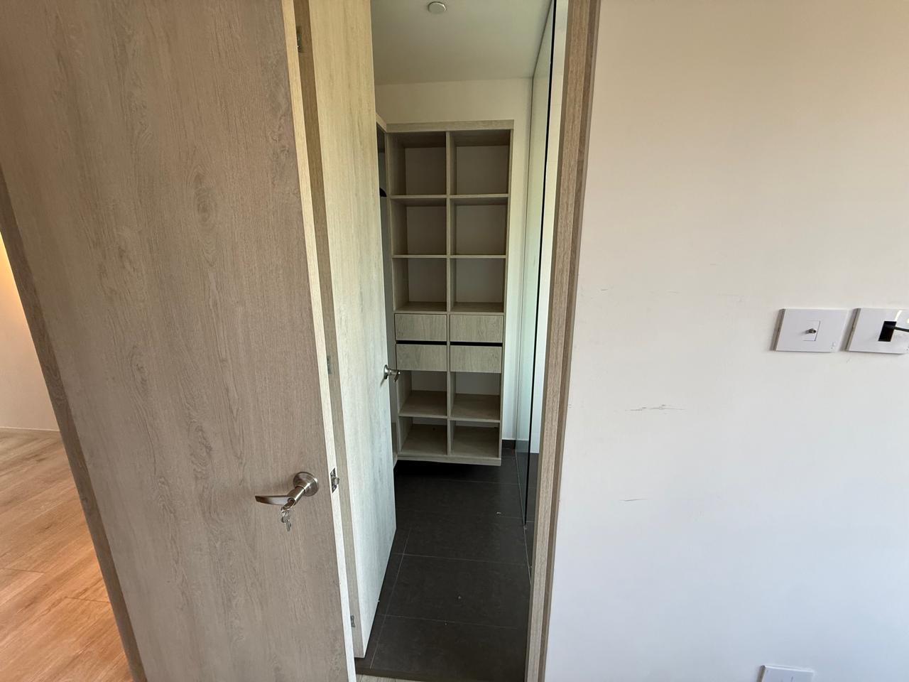 Apartamento en arriendo Poblado Palmas TC LC 24