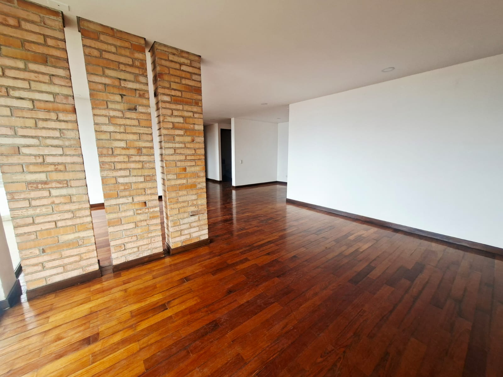 APARTAMENTO EN VENTA LA CALERA POBLADO P17