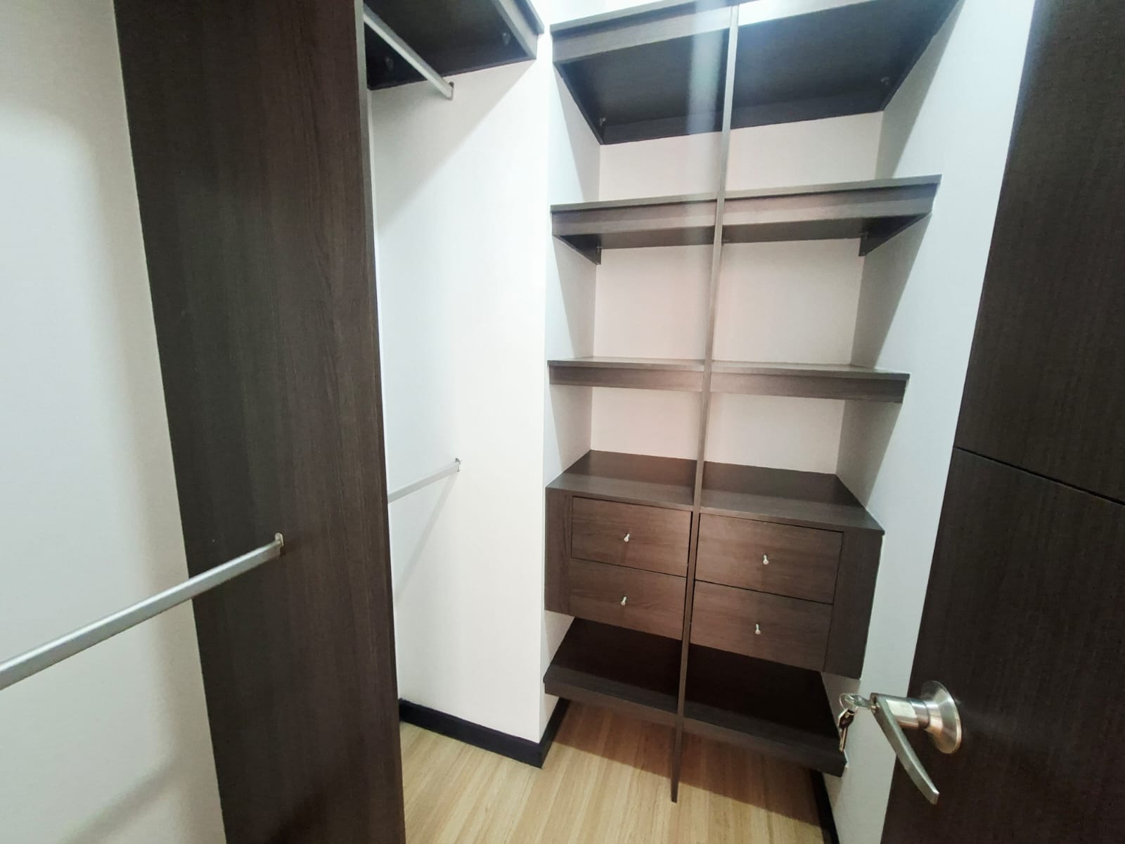 Apartamento en arriendo Poblado Palmas YB3