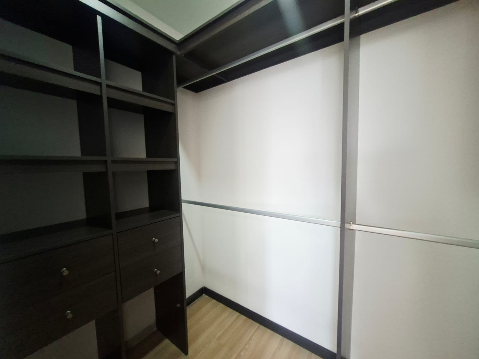 Apartamento en arriendo Poblado Palmas YB10