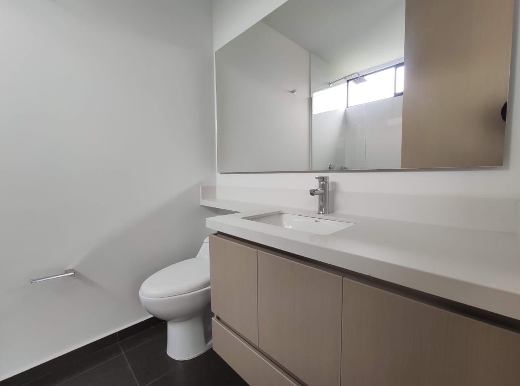 Apartamento para Venta o Arriendo en las palmas