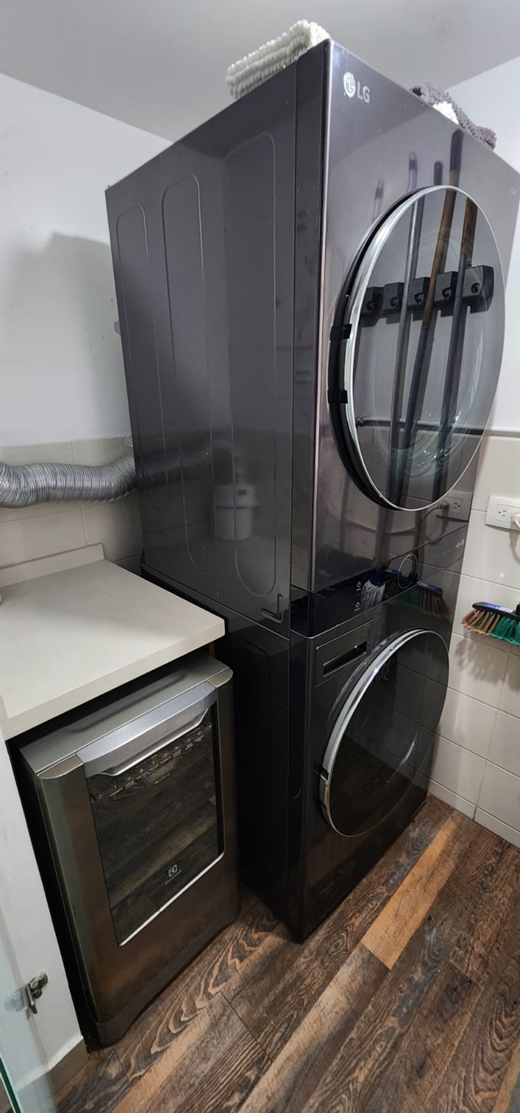 APARTAMENTO EN ARRIENDO AMOBLADO POBLADO SRLC