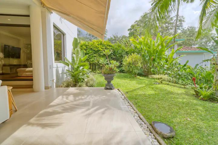 CASA EN VENTA, ARRIENDO Y AMOBLADA POBLADO ALTO VALOR MA