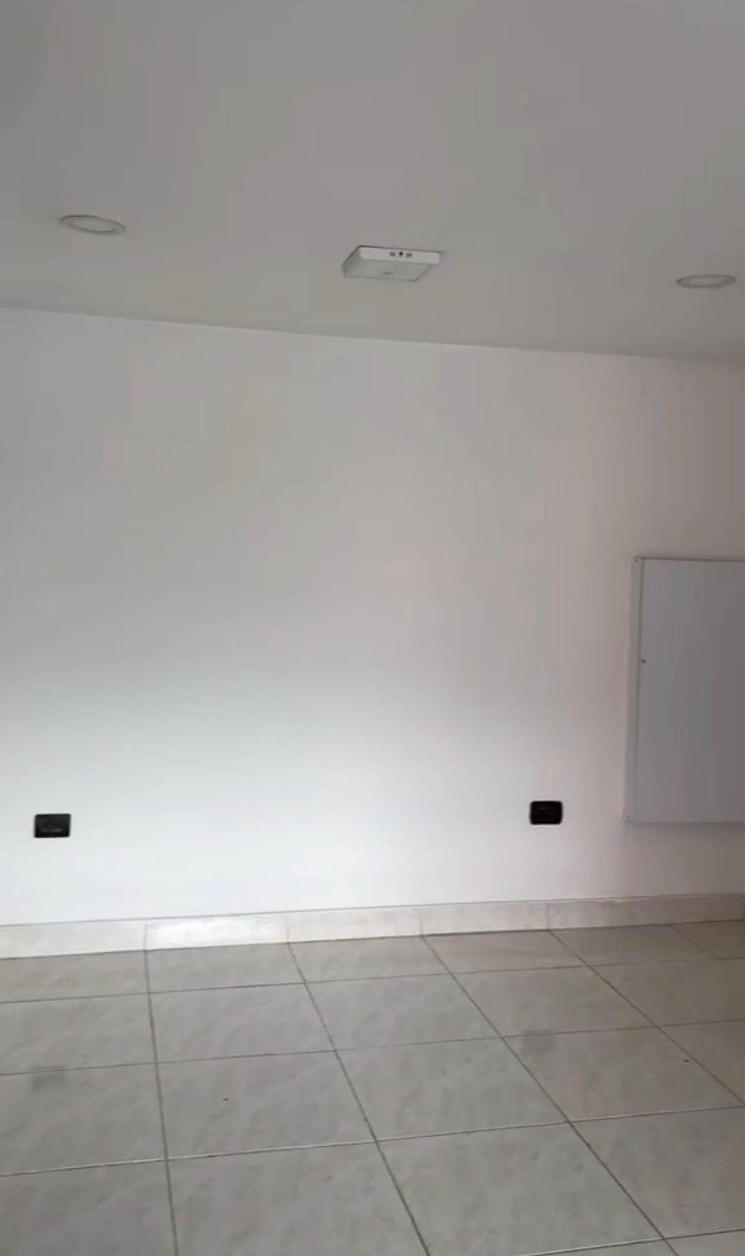LOCAL COMERCIAL EN ARRIENDO SECTOR DE  SAN DIEGO TERCER PISO