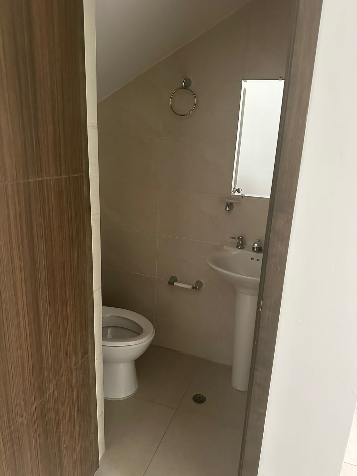 CASA EN ARRIENDO SABANETA UBICADA EN CONJUNTO RESIDENCIAL LA DOCTORA