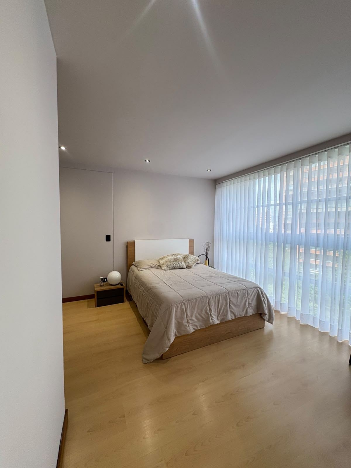 LOFT EN ARRIENDO AMOBLADO LA TOMATERA LC-5