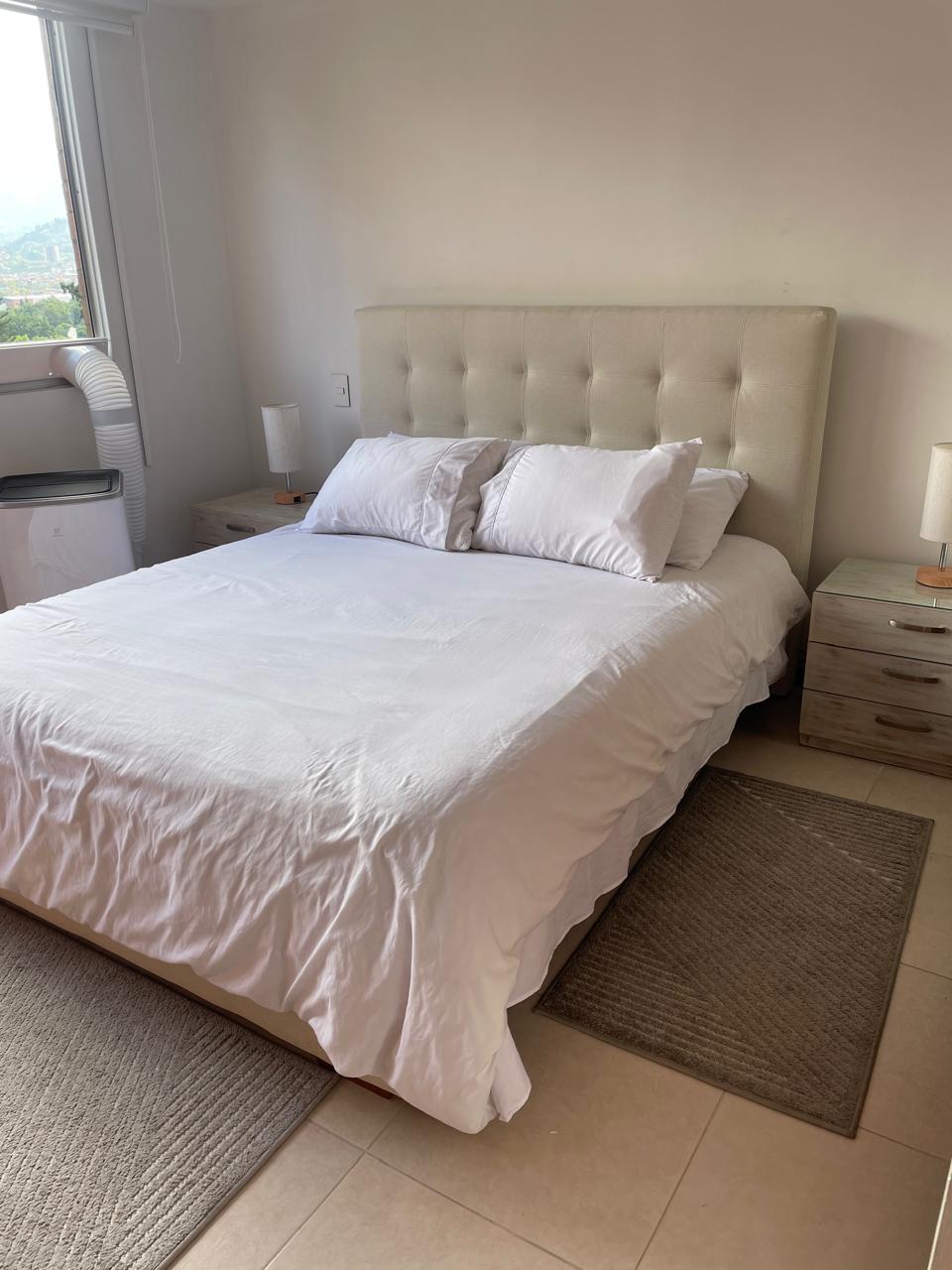 APARTAMENTO EN ARRIENDO AMOBLADO JUNTO A LA MILLA DE ORO LC