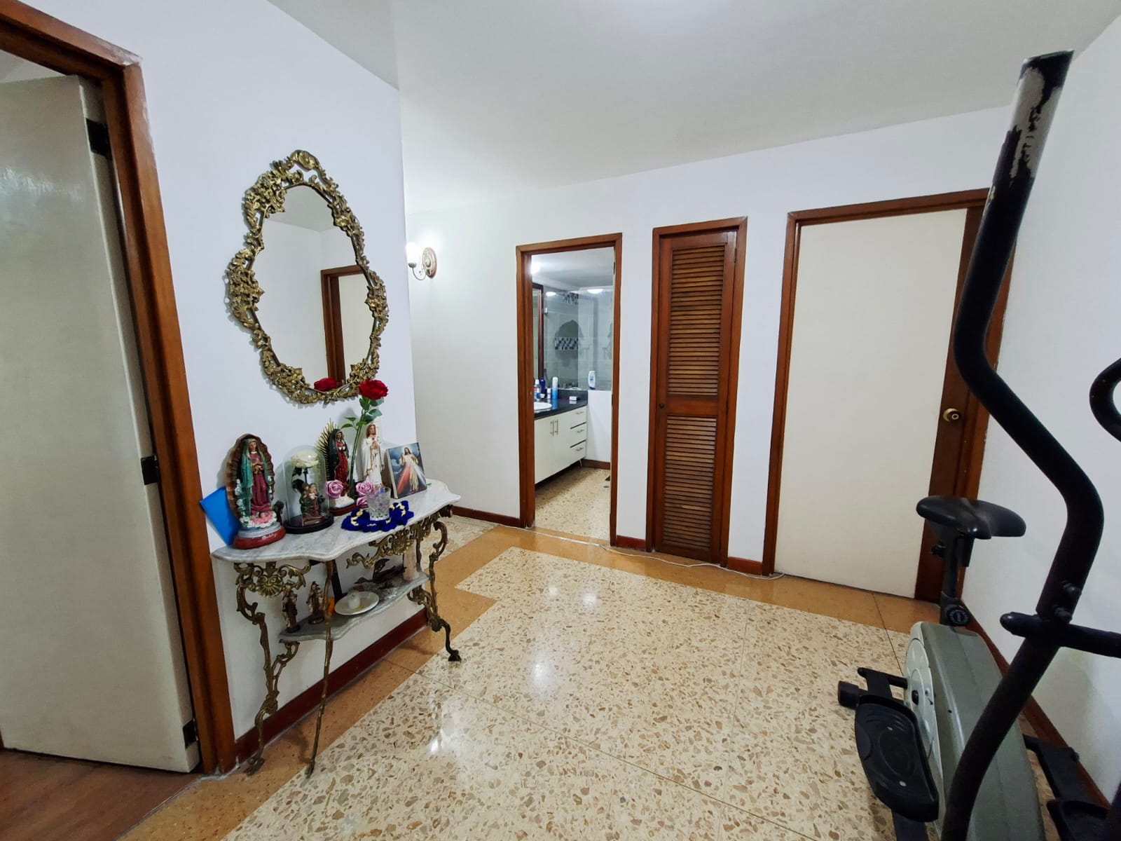 Apartamento para la venta en los Parra cerca a la Intermedia