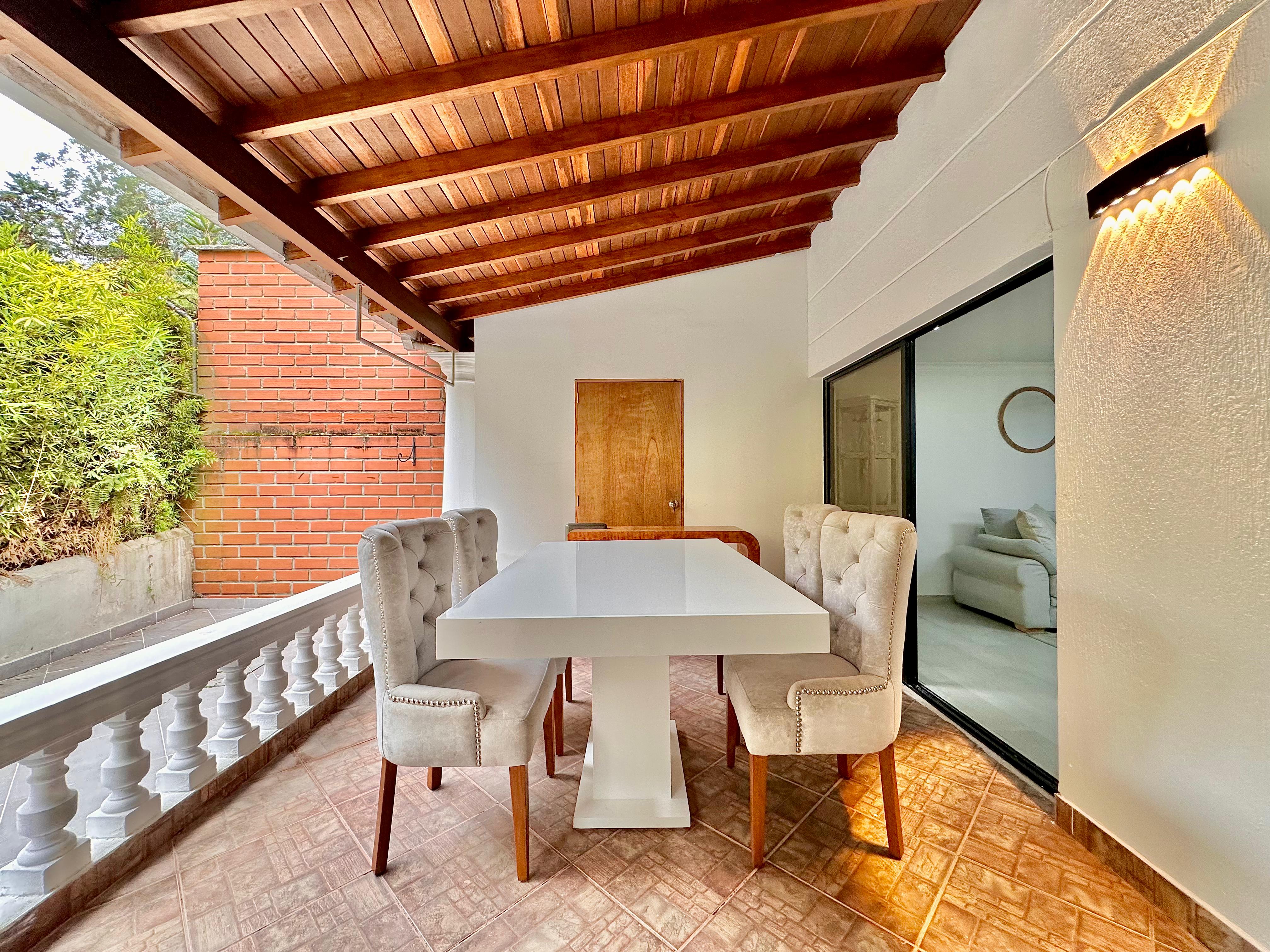 CASA EN ARRIENDO LA CALERA POBLADO MARYMOUNT