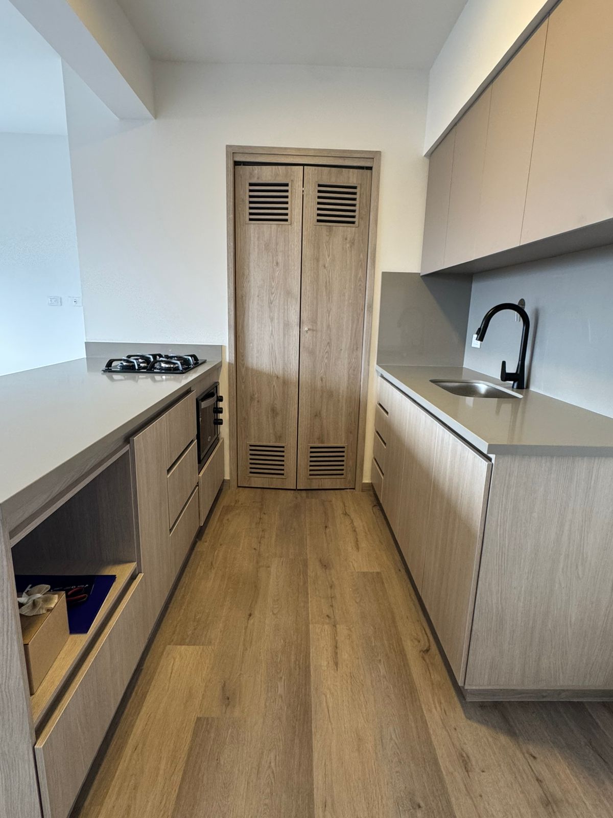 Apartamento en arriendo ciudad del río ARTC