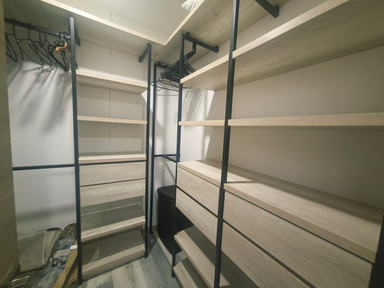 Apartamento dúplex en arriendo amoblado y sin amoblar Envigado Jacuzzi
