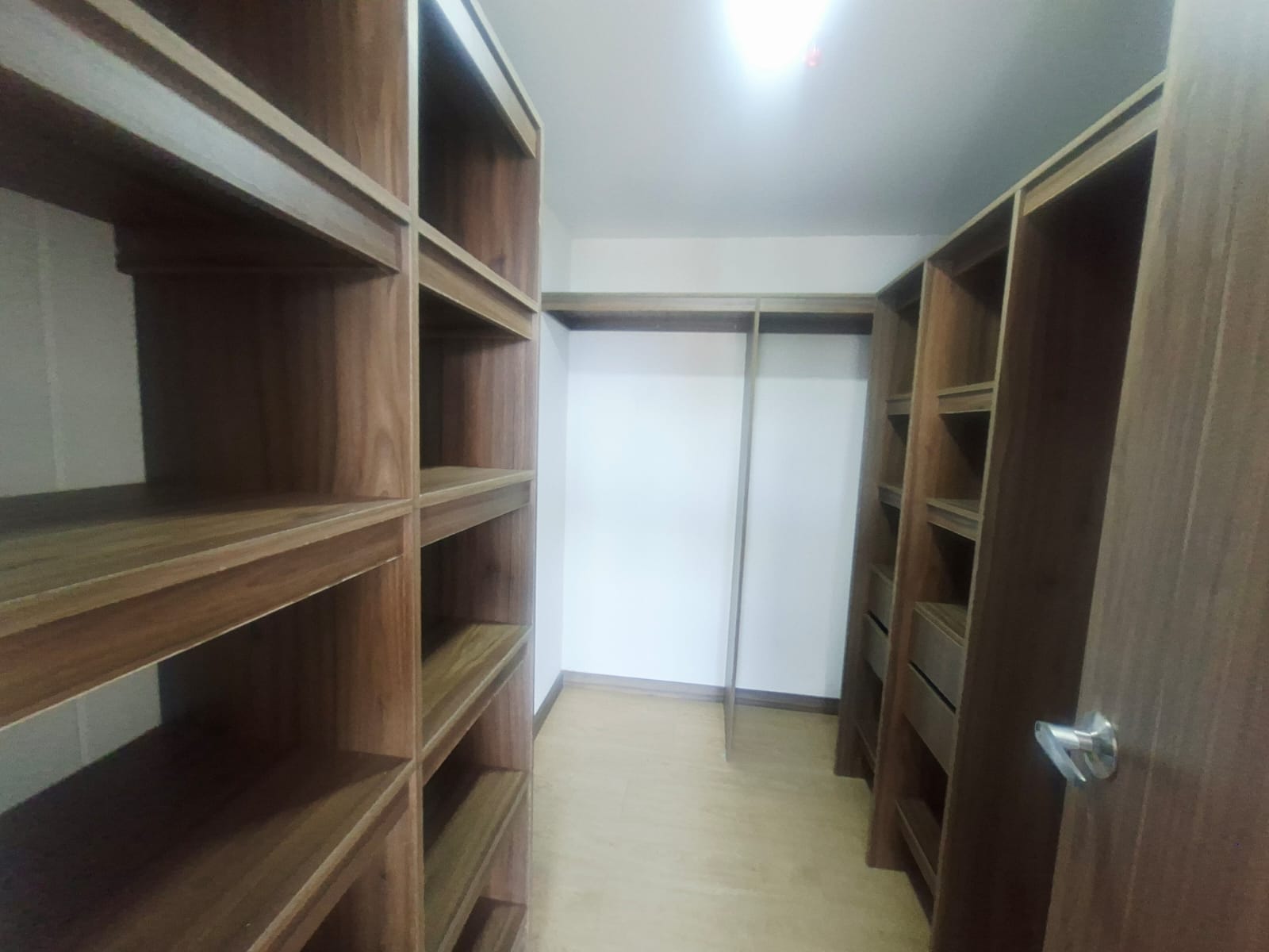Apartamento para la venta Loma del Indio PL3