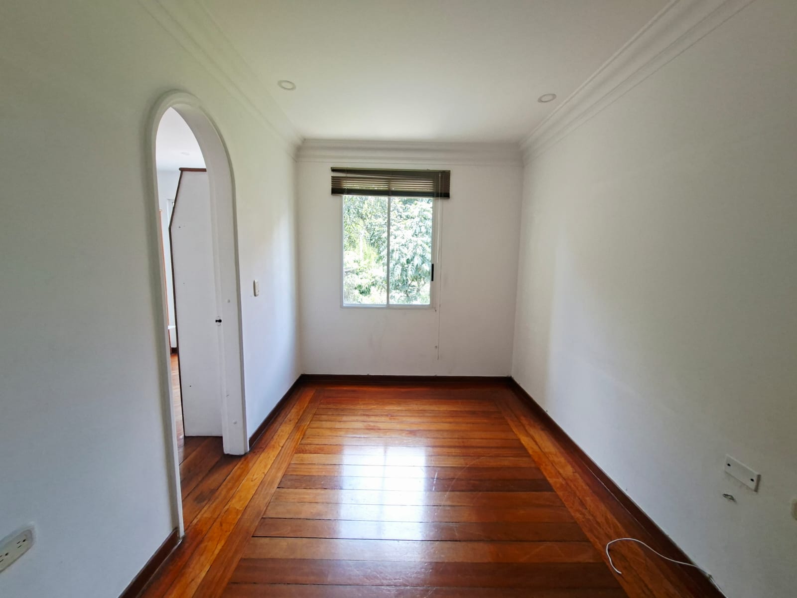 CASA EN VENTA LOMA DEL ESMERALDAL ENVIGADO TL