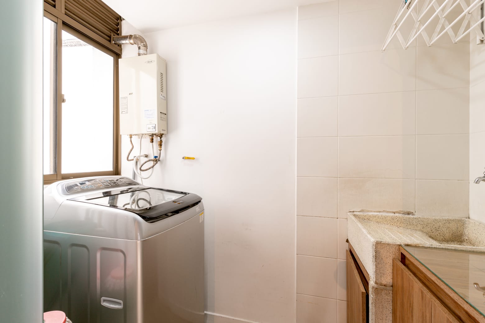 APARTAMENTO EN VENTA Y ARRIENDO AMOBLADO  POBLADO L.ENCIERRO