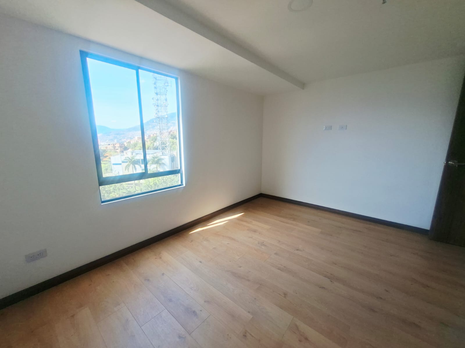 Apartamento para la venta en la Loma del Indio PL10