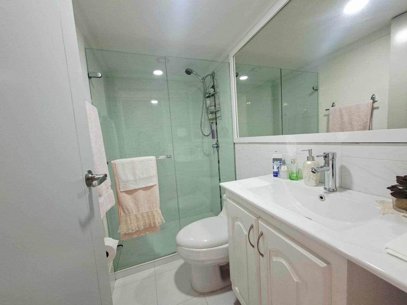 APARTAMENTO EN VENTA  ESCOBERO EXCELENTE PUNTO IB4