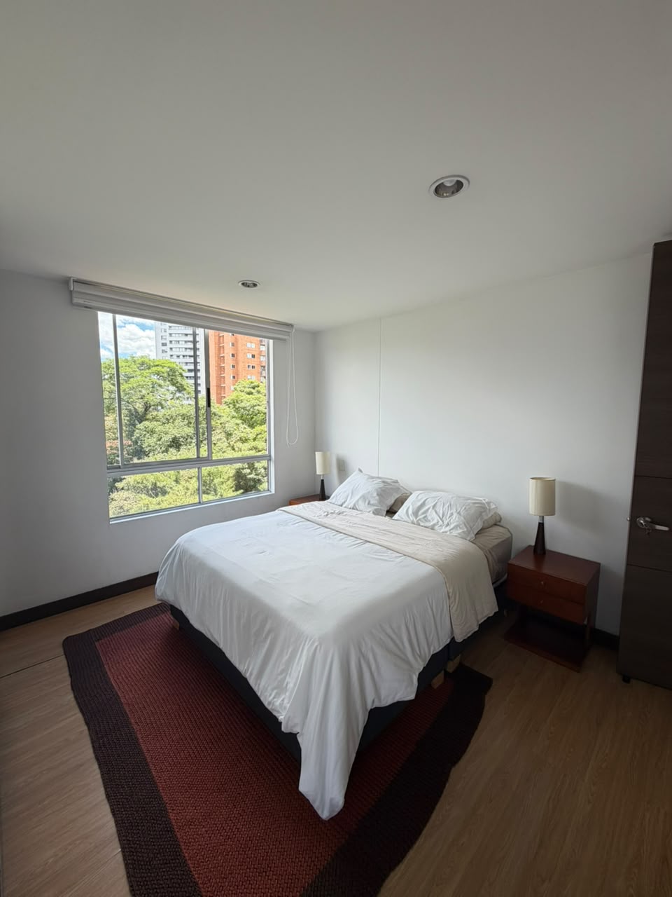 Apartamento en arriendo amoblado  Envigado Loma del Esmeraldal LC