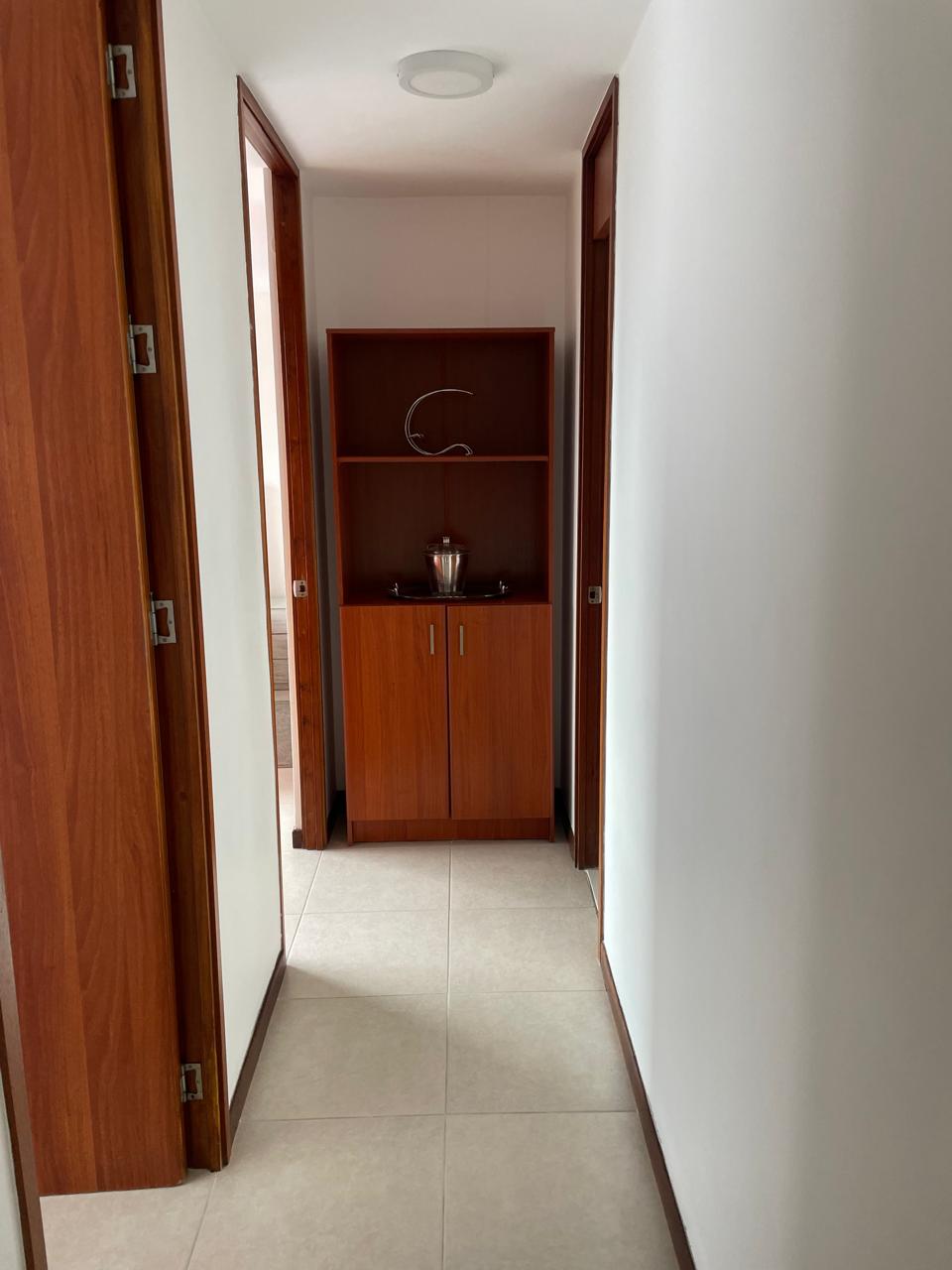 APARTAMENTO EN ARRIENDO AMOBLADO JUNTO A LA MILLA DE ORO LC