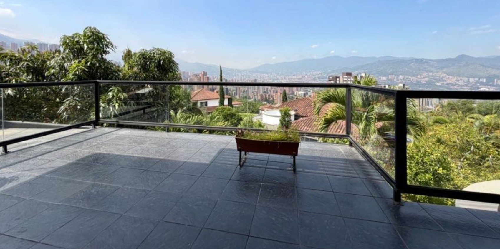 CASA CAMPESTRE EN VENTA ALTO DEL POBLADO RO