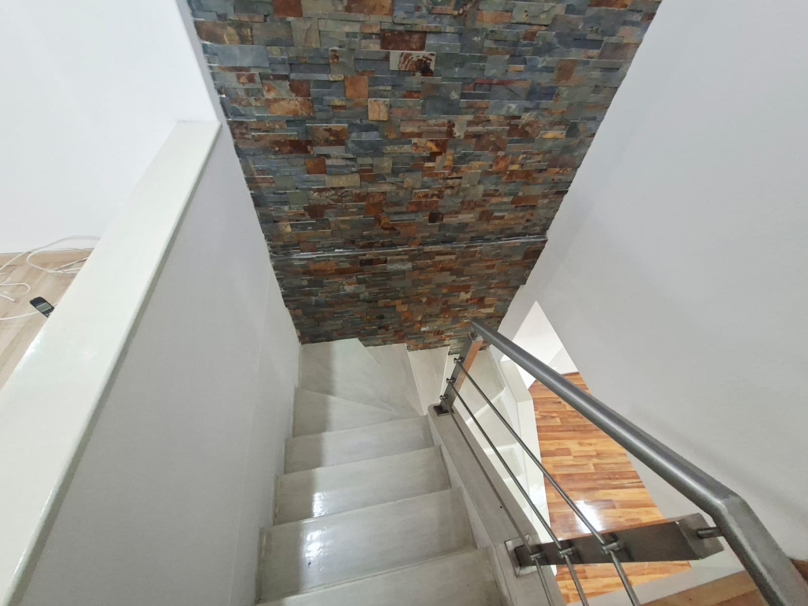 CASA EN ARRIENDO ENVIGADO LA SEBASTIANA DOS NIVELES