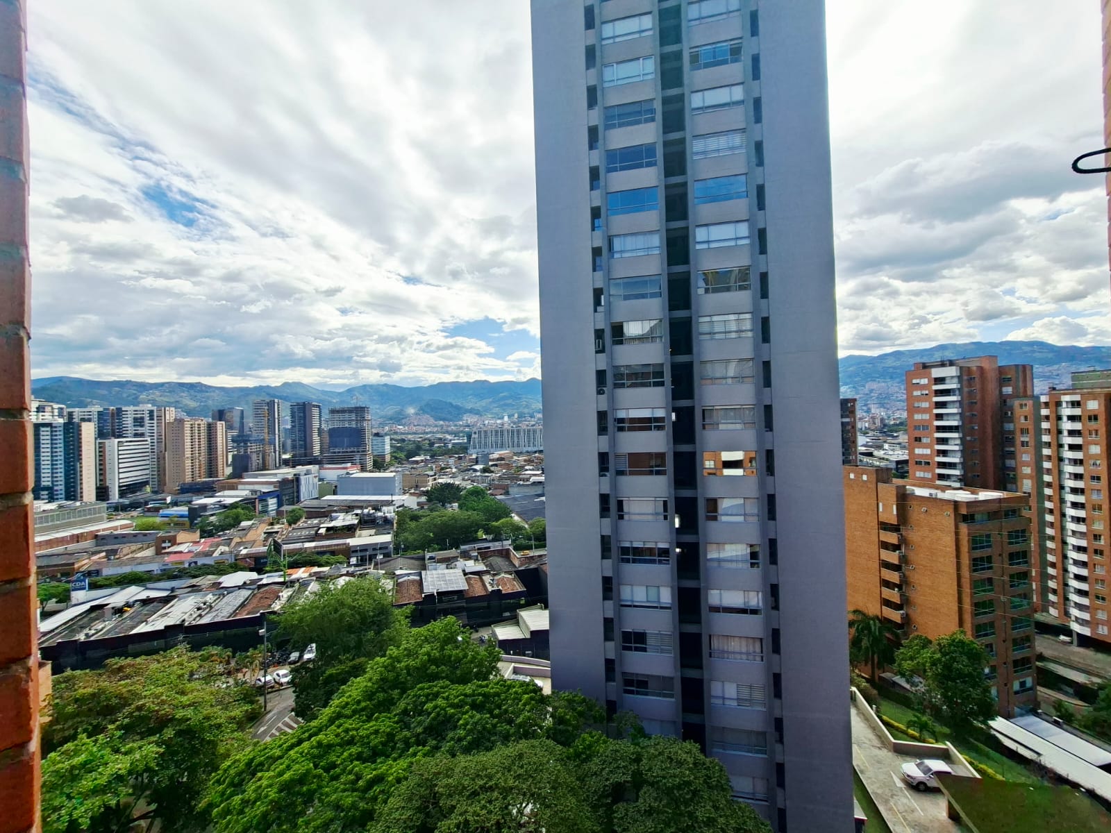 Apartamento en arriendo Poblado Loma de San Julian GBQ
