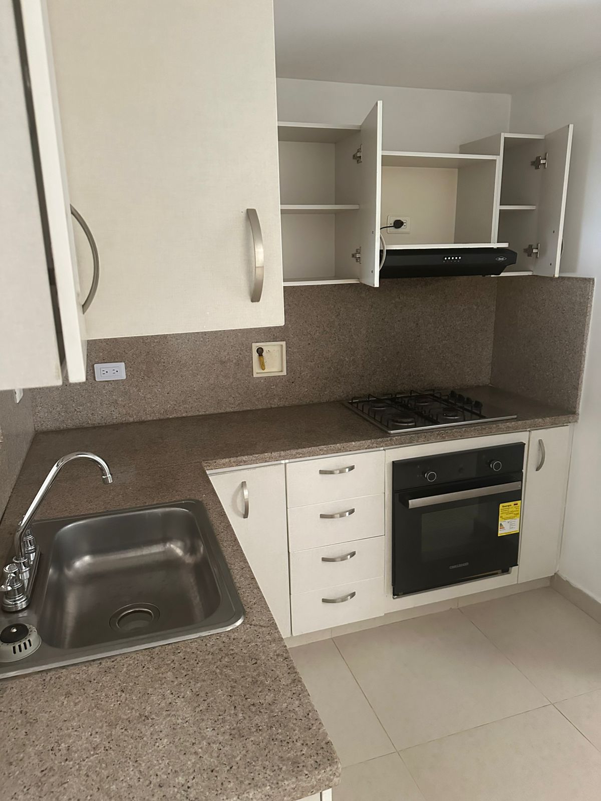 CASA EN ARRIENDO SABANETA UBICADA EN CONJUNTO RESIDENCIAL LA DOCTORA