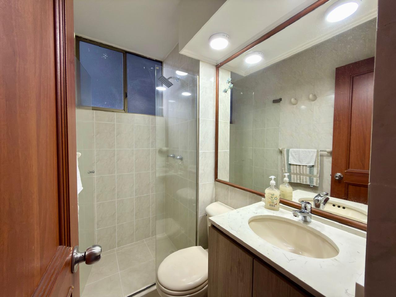 Apartamento en arriendo amoblado Poblado cc Santa Fé 11