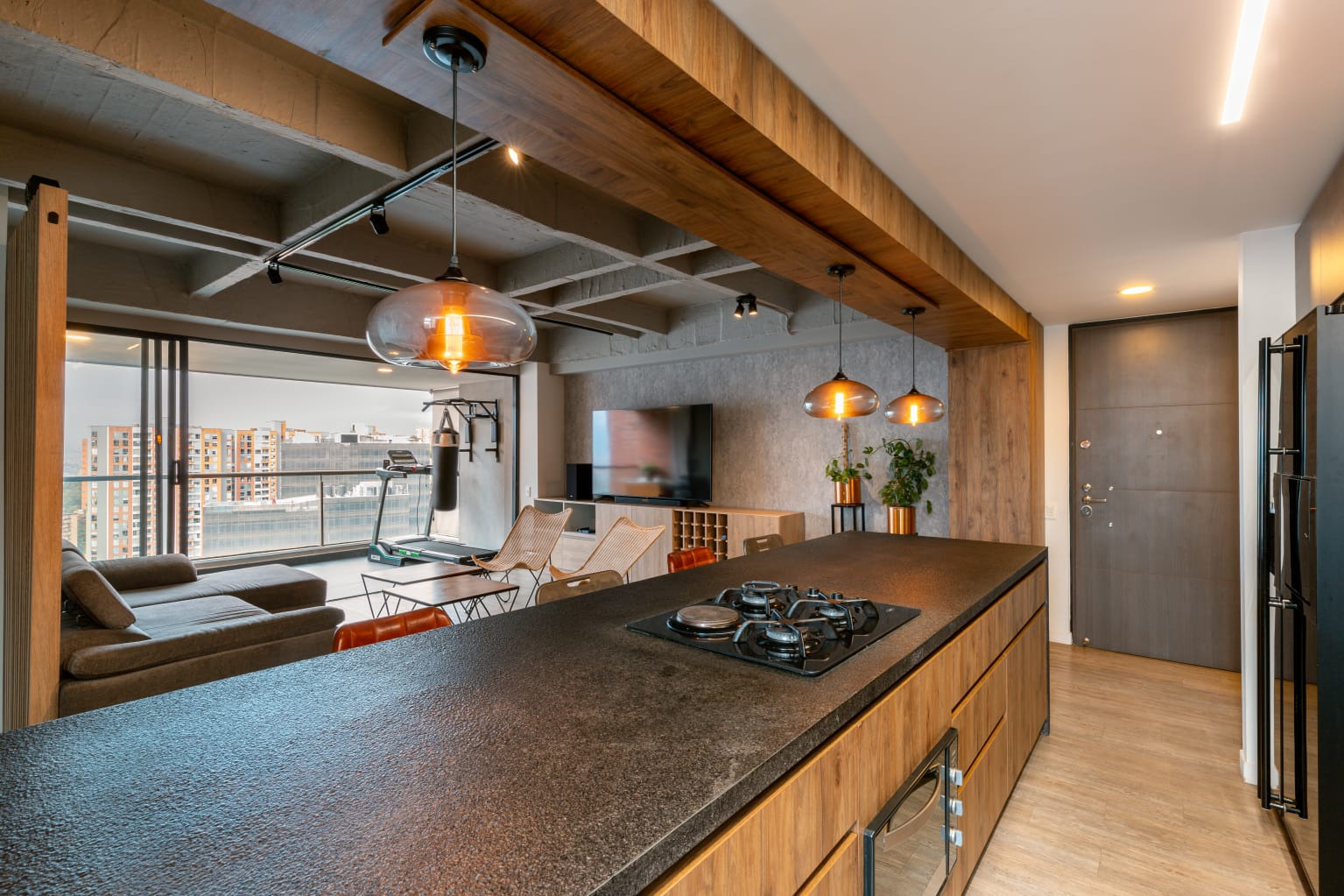 APARTAMENTO EN VENTA Y ARRIENDO AMOBLADO  POBLADO L.ENCIERRO