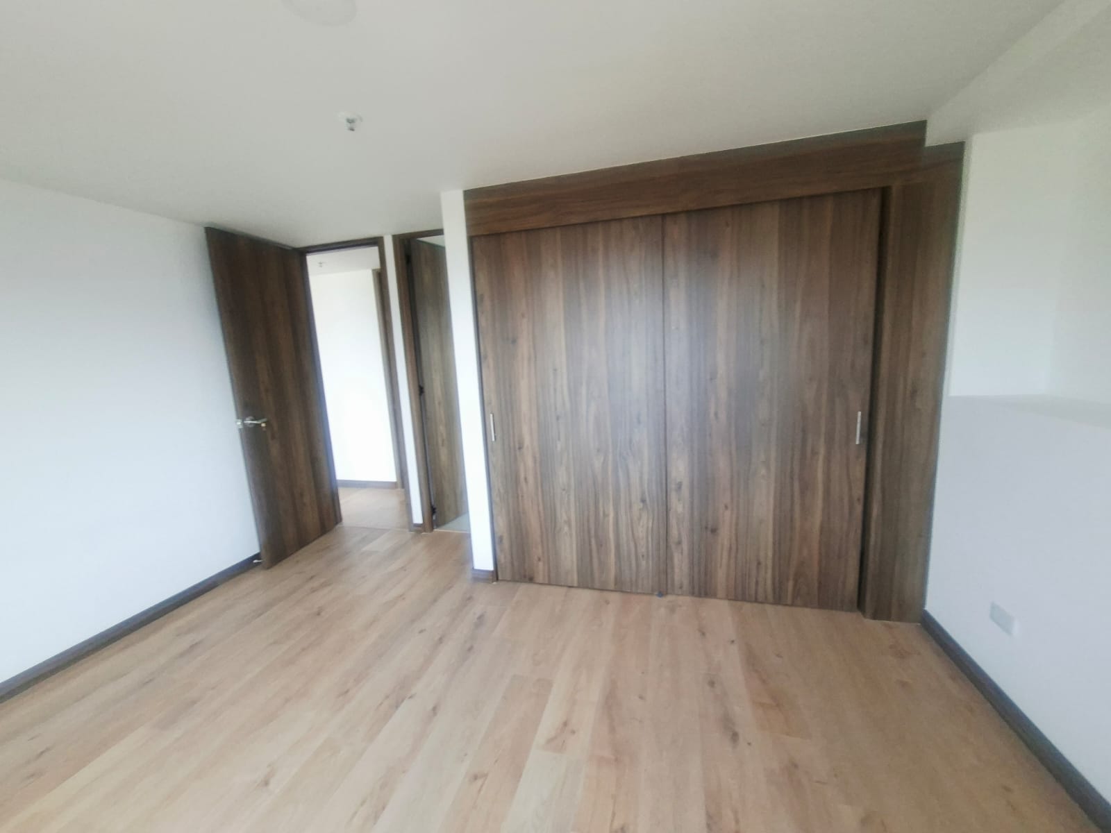 Apartamento para la venta en la Loma del Indio PL10