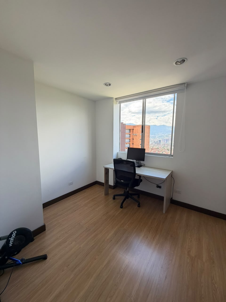 Apartamento en arriendo amoblado  Envigado Loma del Esmeraldal LC