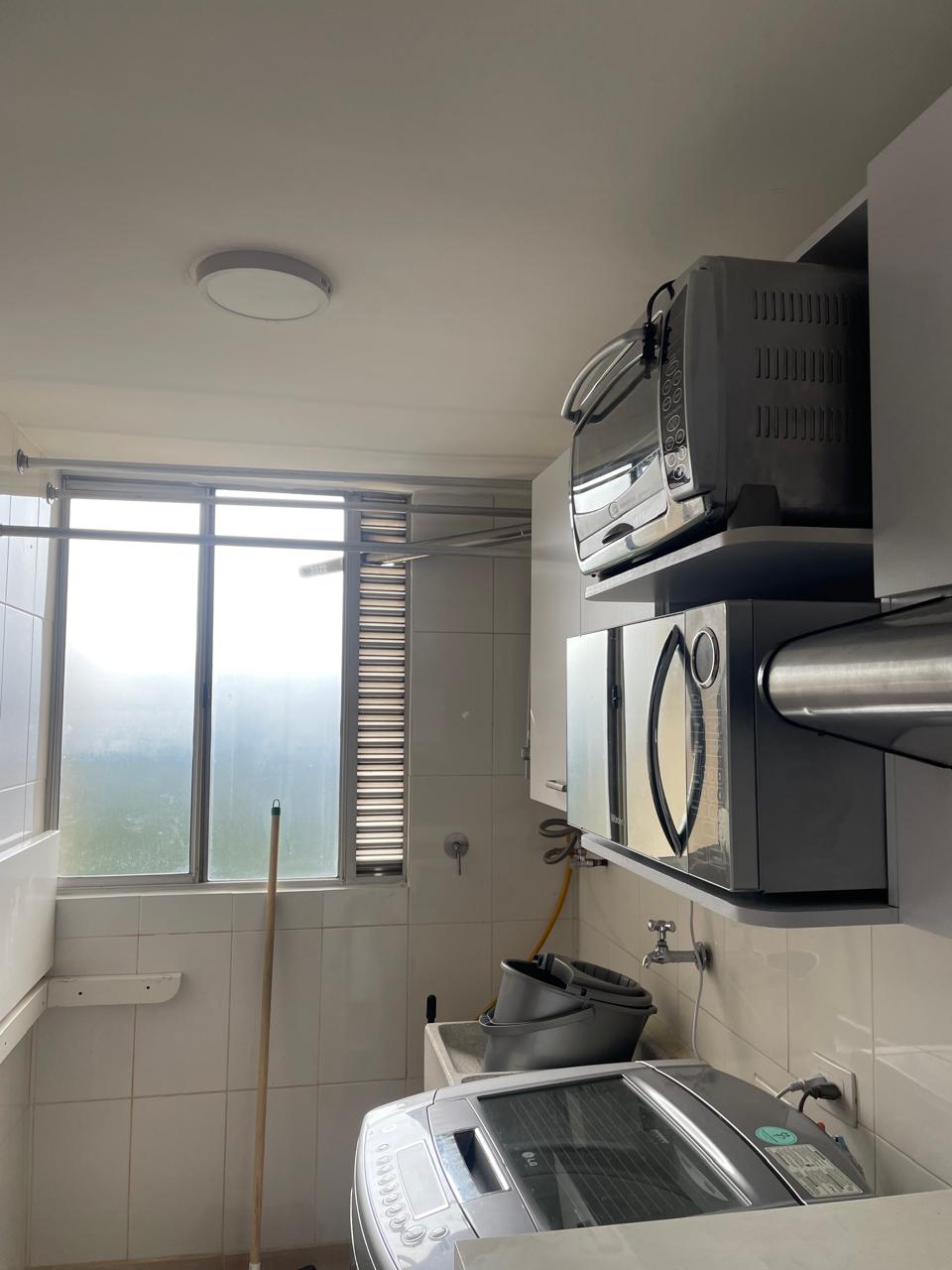 APARTAMENTO EN ARRIENDO AMOBLADO JUNTO A LA MILLA DE ORO LC