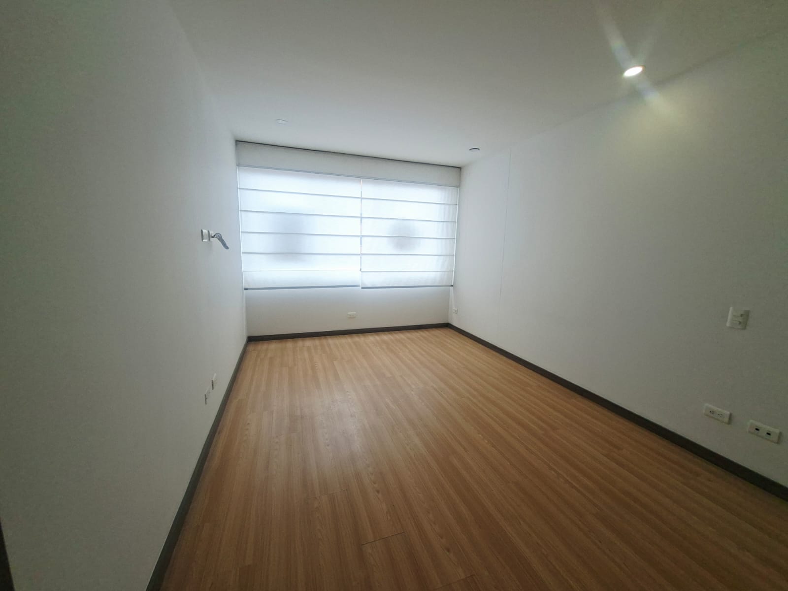 Apartamento en arriendo Poblado Palmas 19 BY
