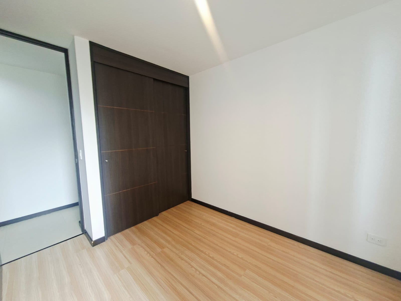 Apartamento en arriendo Poblado Palmas YB10