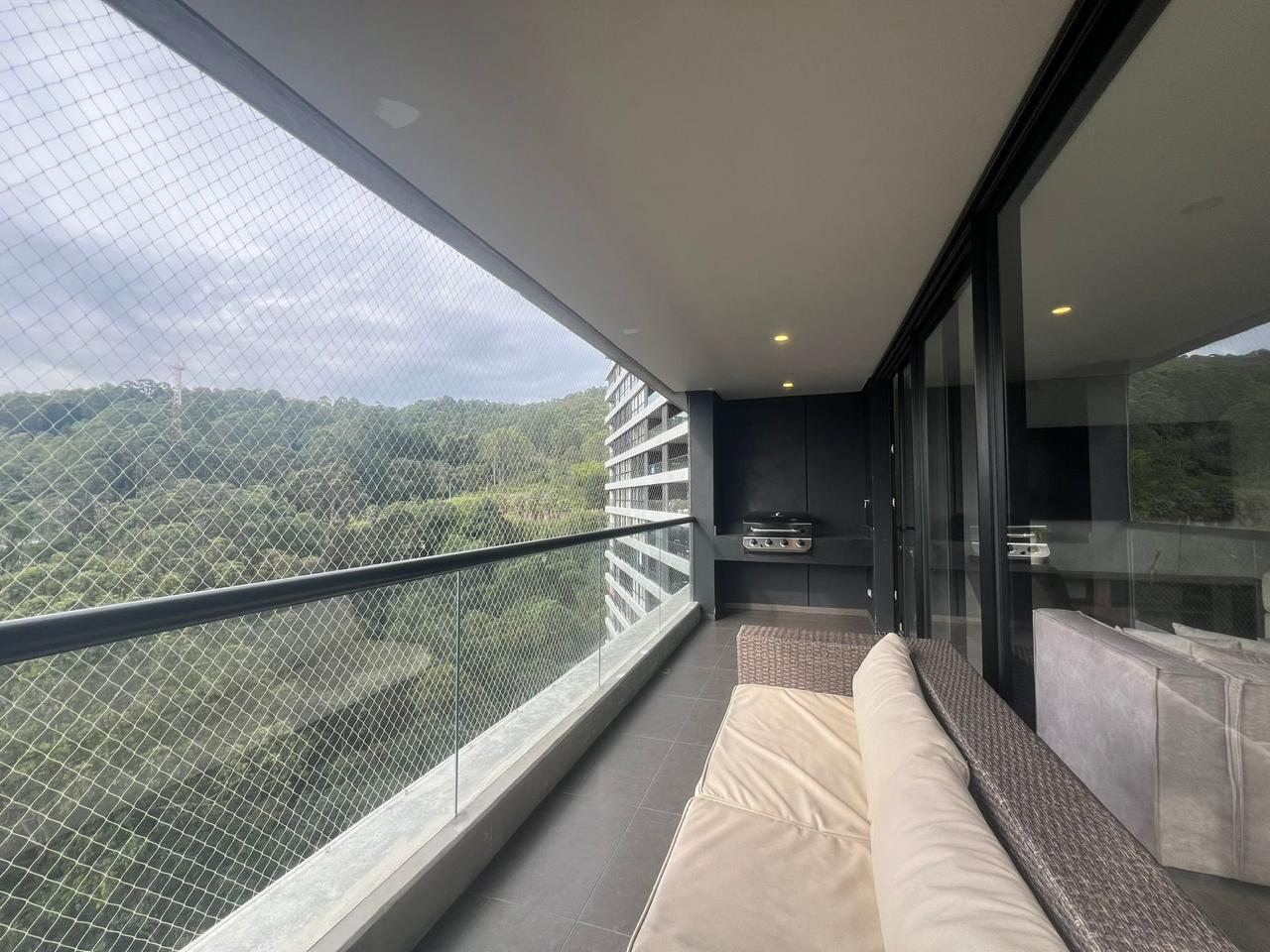 Apartamento en arriendo amoblado Poblado Hermoso LC
