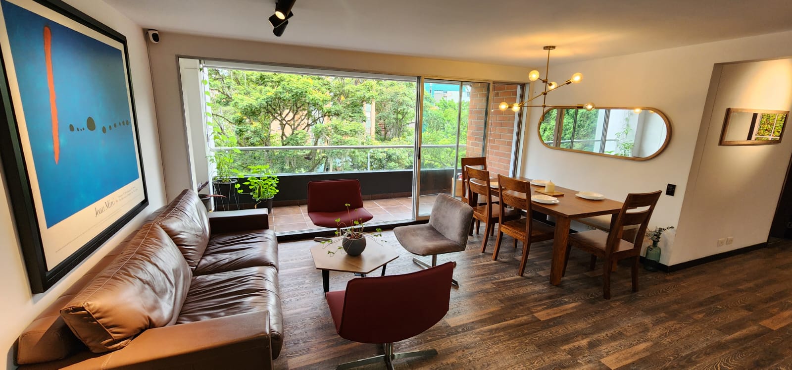 APARTAMENTO EN ARRIENDO AMOBLADO POBLADO SRLC