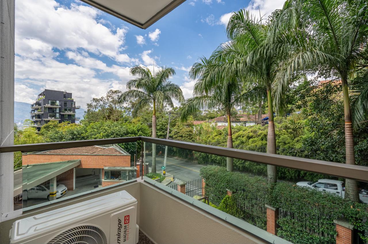 Apartamento amoblado en Poblado LC