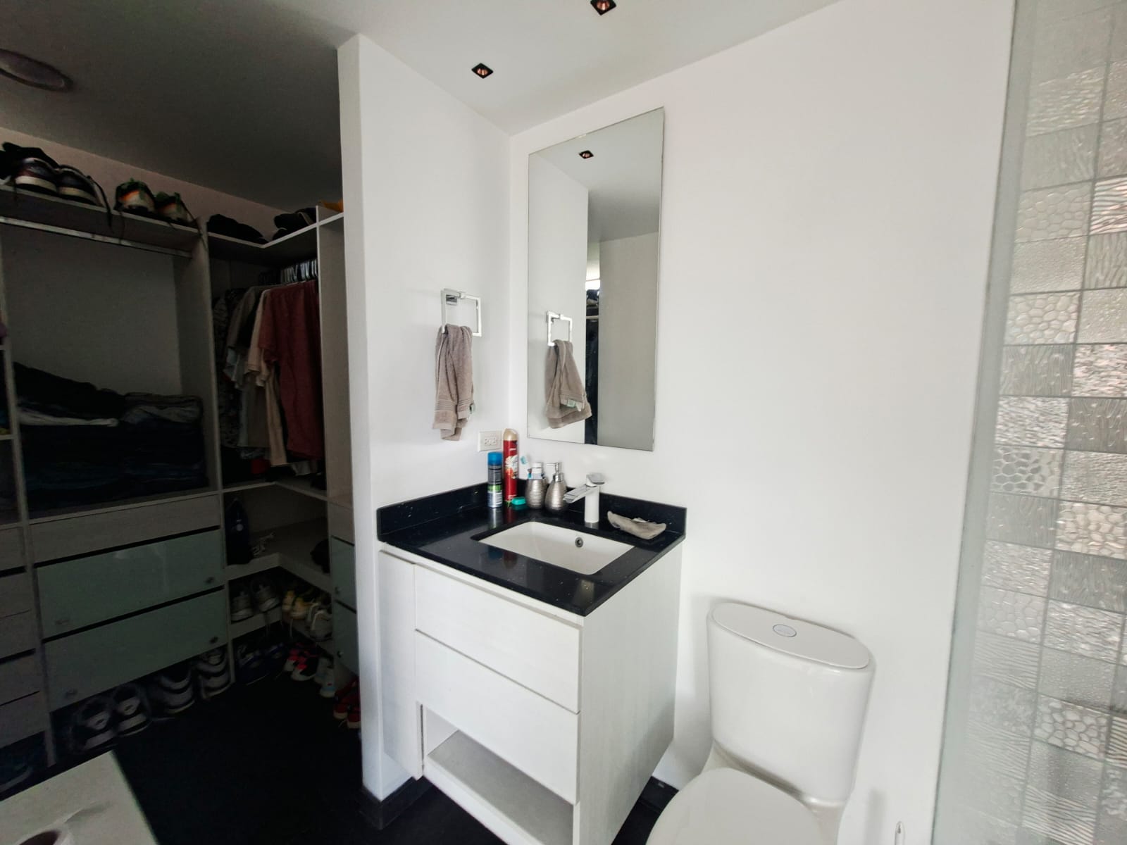 Apartamento en venta Loma el Encierro remodelado
