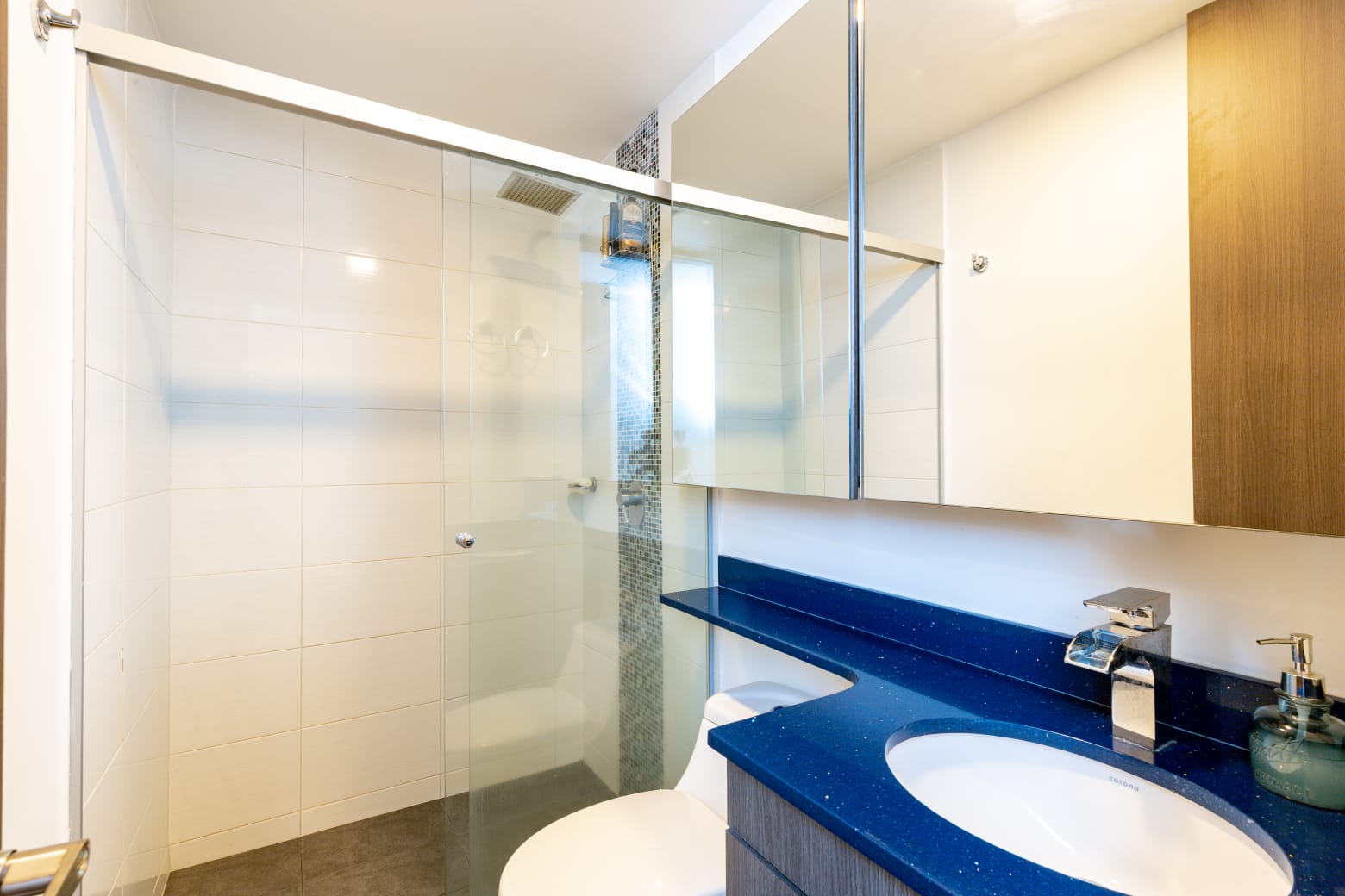 APARTAMENTO EN VENTA Y ARRIENDO AMOBLADO  POBLADO L.ENCIERRO
