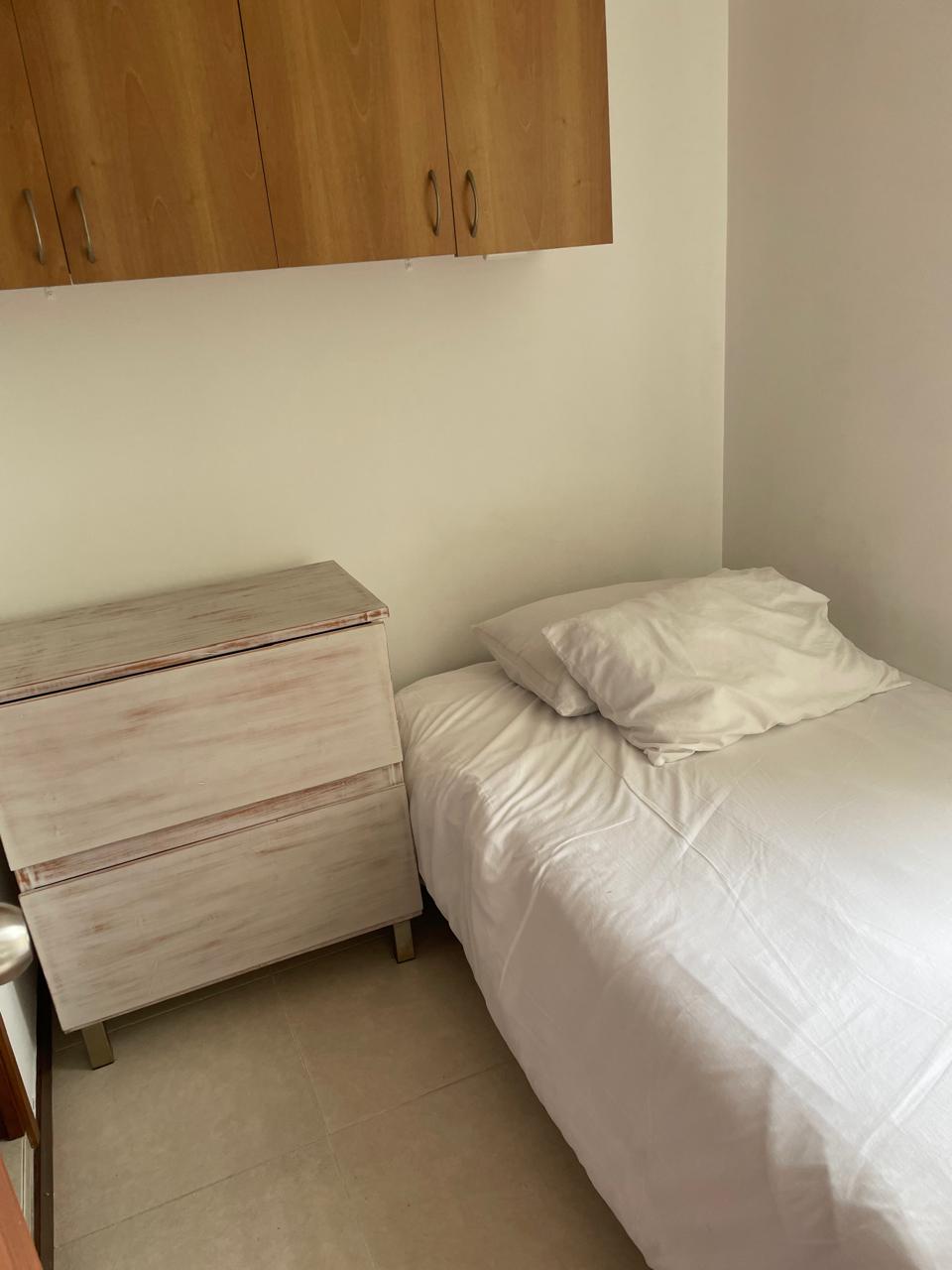 APARTAMENTO EN ARRIENDO AMOBLADO JUNTO A LA MILLA DE ORO LC