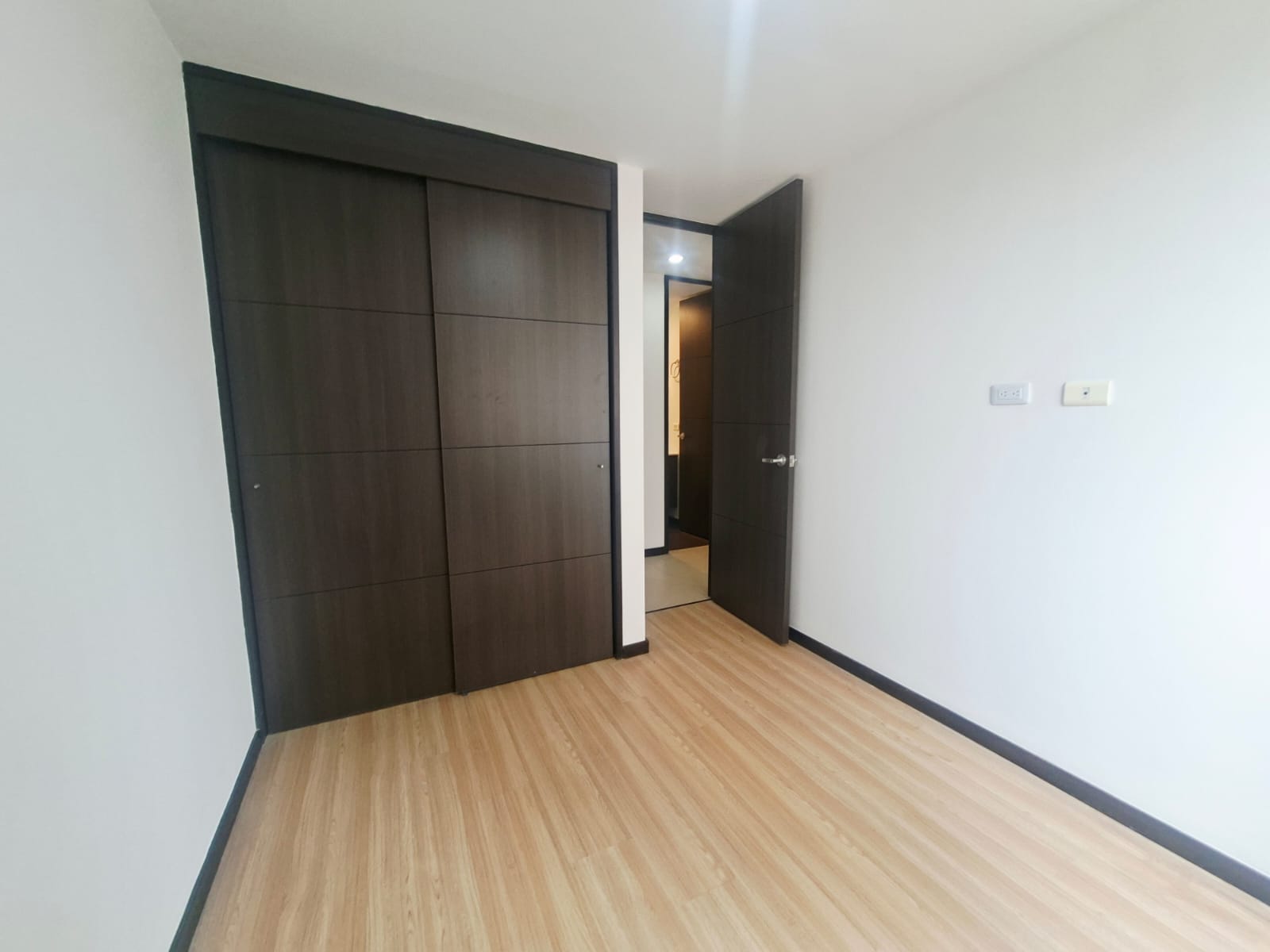Apartamento en arriendo Poblado Palmas BY7