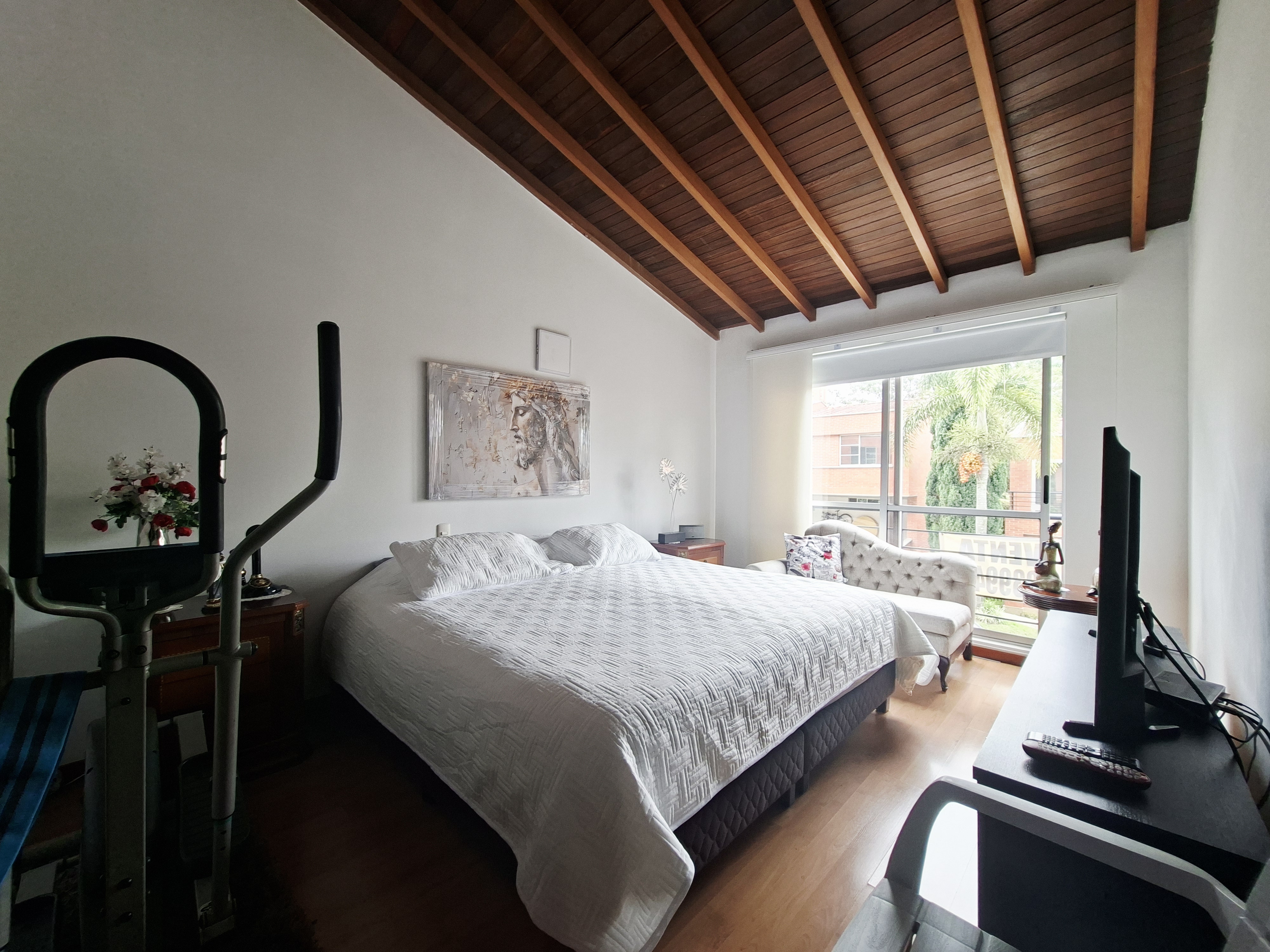 CASA EN VENTA SECTOR BENEDICTINOS