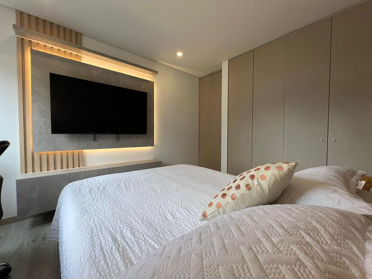 Apartamento en arriendo amoblado Poblado Hermoso LC