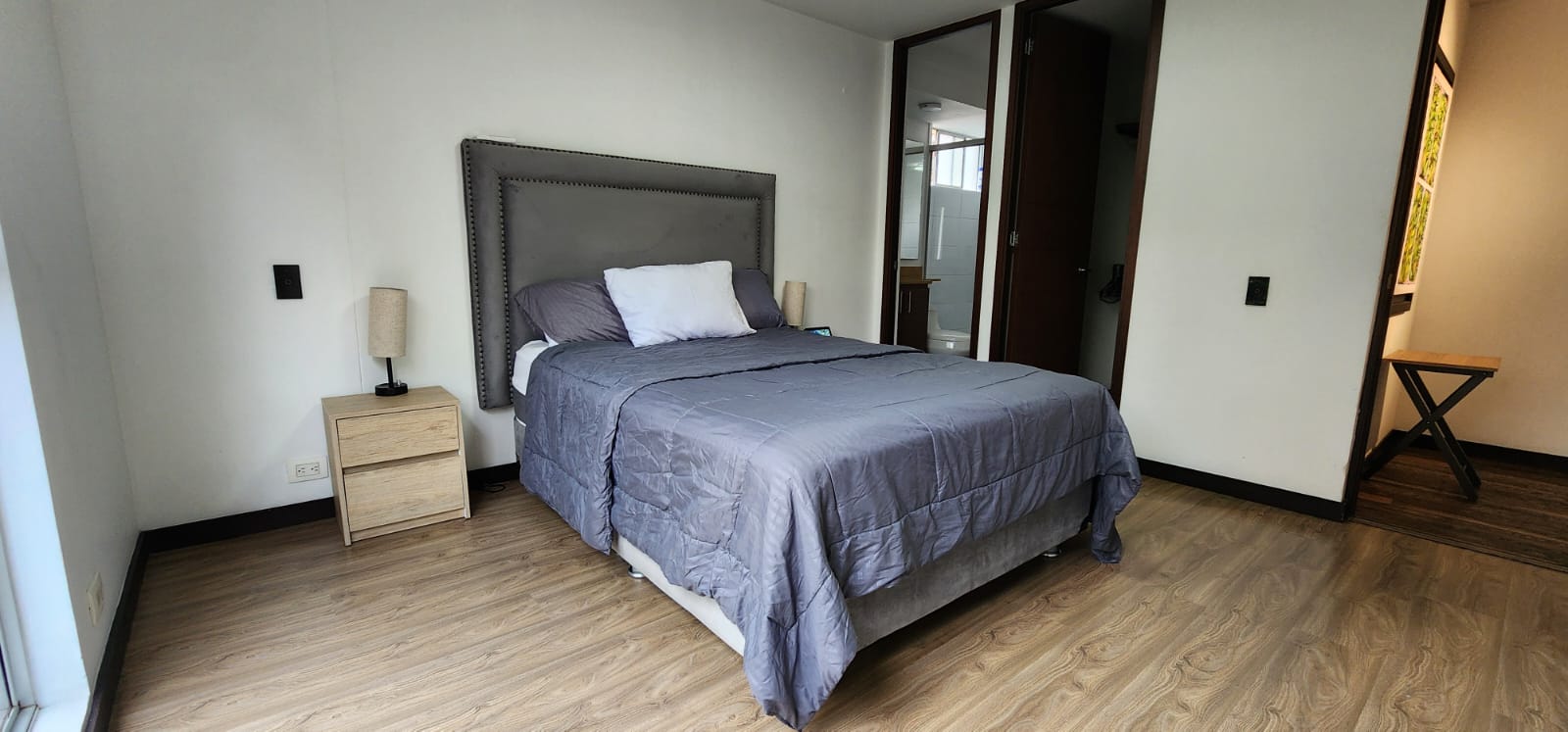 APARTAMENTO EN ARRIENDO AMOBLADO POBLADO SRLC