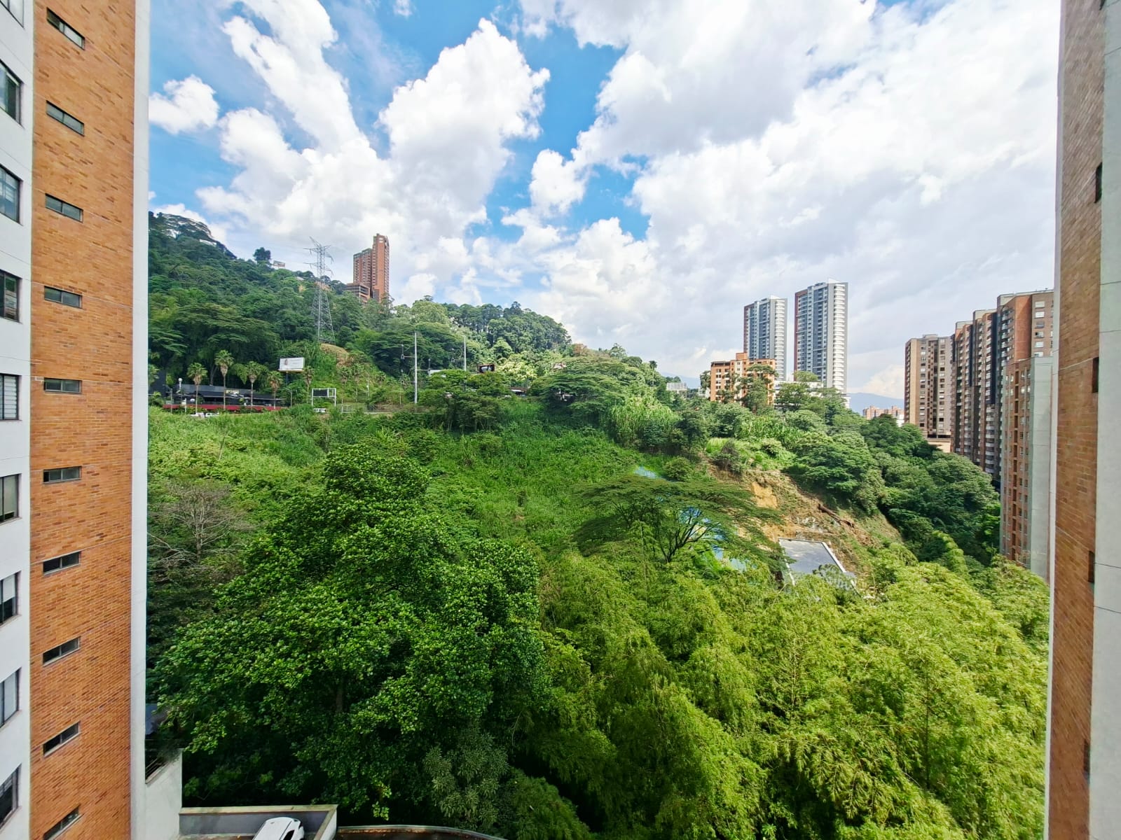 Apartamento en venta Loma el Encierro remodelado