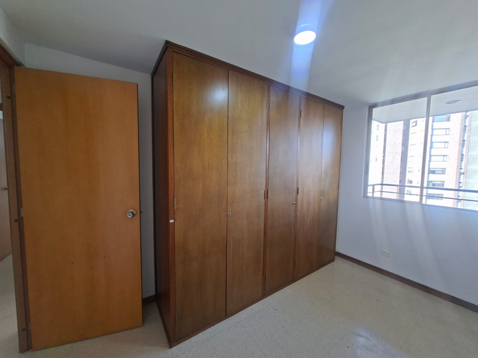 APARTAMENTO EN ARRIENDO CERCA A PROVENZA VG